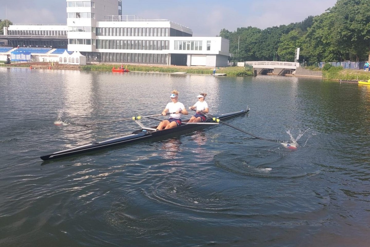 Čtyři posádky veslařů budou zítra bojovat o medaile, na atletickém oválu se k nim přidá trojskokanka Linda Suchá Čtyři posádky veslařů budou zítra bojovat o medaile, na atletickém oválu se k nim přidá trojskokanka Linda Suchá