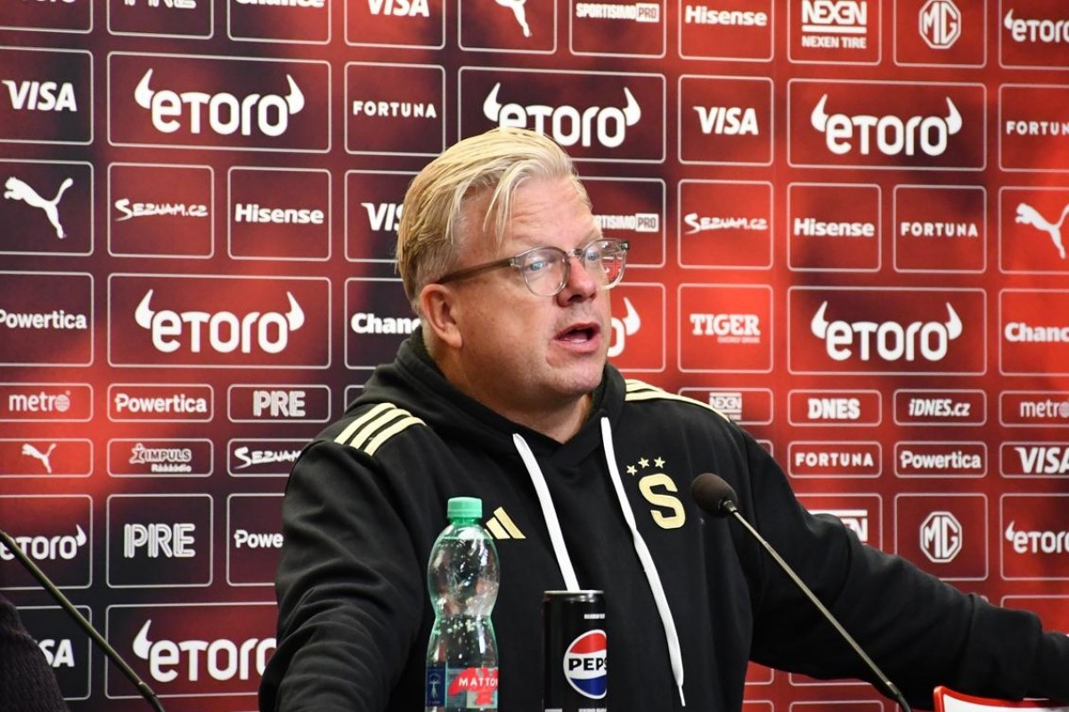 Dánský fotbalový trenér Lars Friis skončil ve funkci hlavního trenéra a loučí se Spartou Praha Dánský fotbalový trenér Lars Friis skončil ve funkci hlavního trenéra a loučí se Spartou Praha