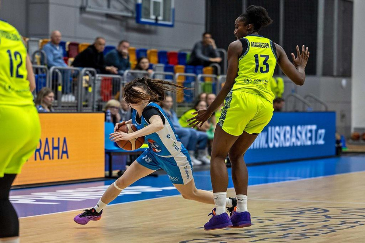Podívejte se na obrázky z utkání, ve kterém basketbalistky USK porazily Trutnov rozdílem 53 bodů 108:55 Podívejte se na obrázky z utkání, ve kterém basketbalistky USK porazily Trutnov rozdílem 53 bodů 108:55