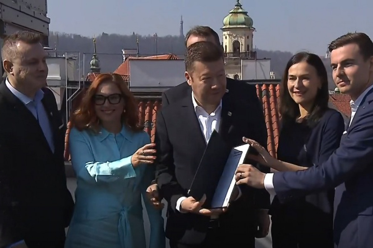 Spojení na pravici. SPD jde do voleb se Svobodnými, Trikolorou a PRO