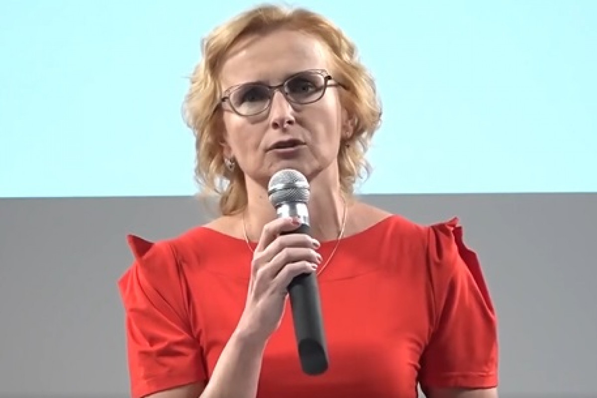 „Hrdina“ Foltýn a nehezká nakládačka od Kateřiny Konečné