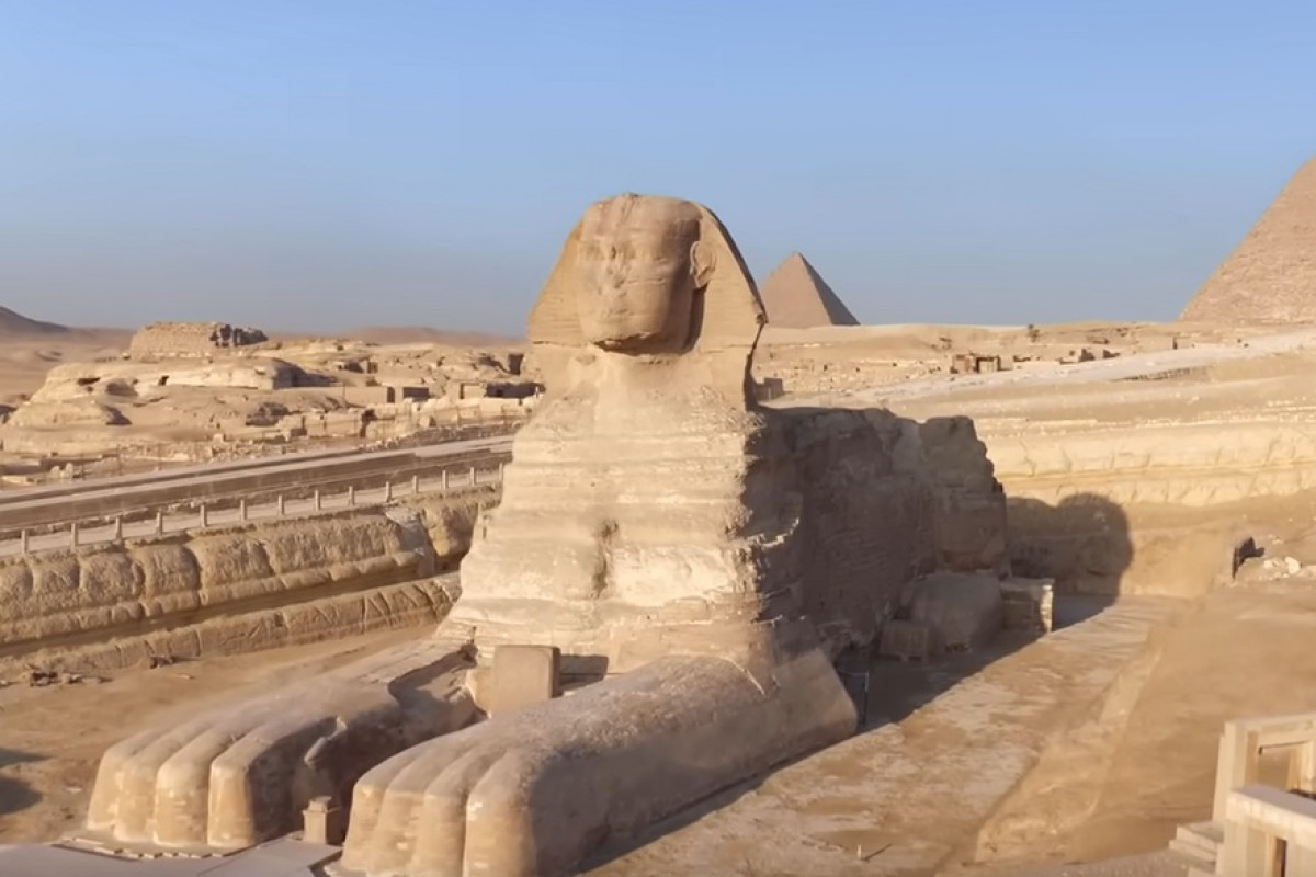 Sahara plná života: Nové poznatky o původu Sfingy a pyramid v Gíze